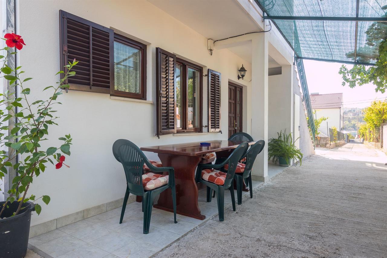 Apartment Vinka Trogir Buitenkant foto